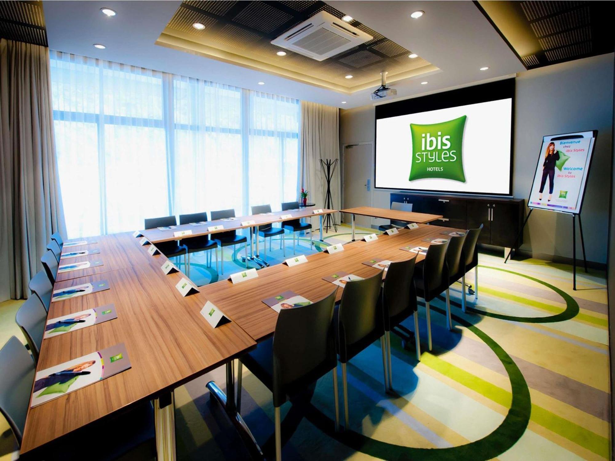 Ibis Budget Brest Centre Port Exterior photo